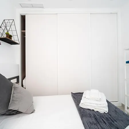 In With Pool Near Coast Villa *