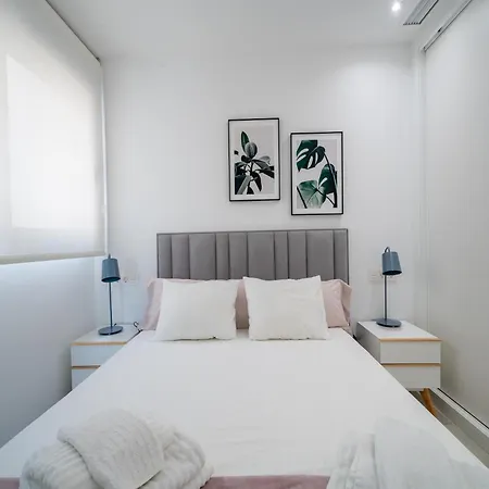 In With Pool Near Coast Villa *